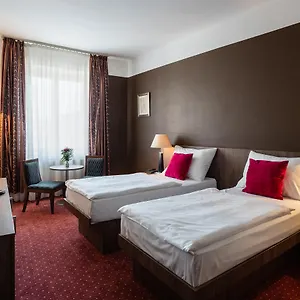 harmony.praguehotelsweb.com/