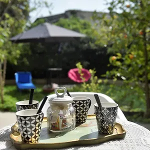 Apartment Il Giardino Dell'artista Stylish A Mailand
