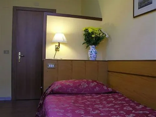 Hotel Vecchia Milano 3*,  Olaszország